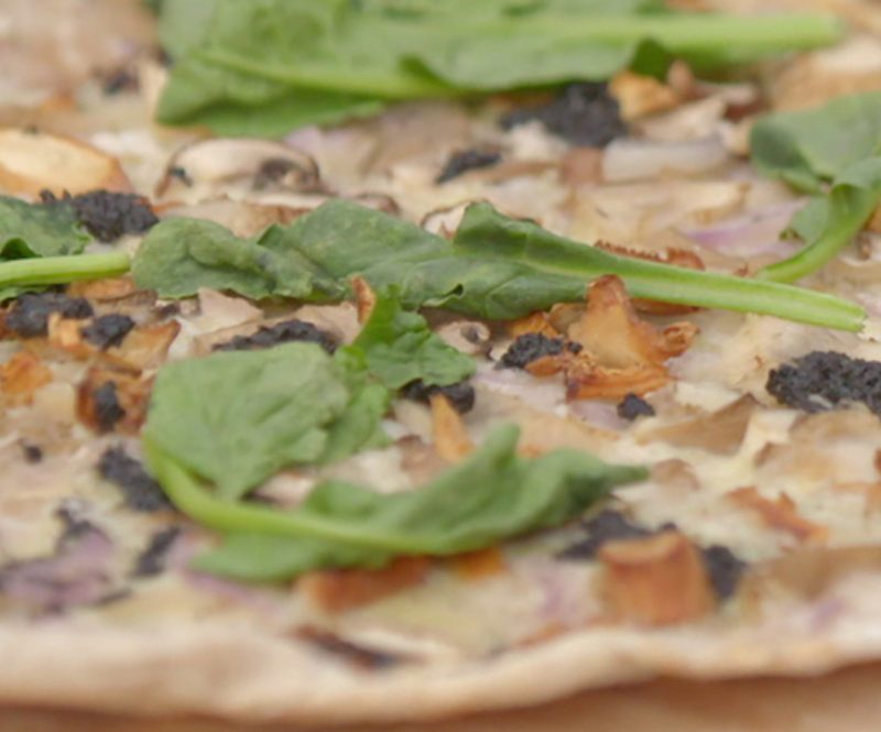 Flammkuchen met paddenstoelen