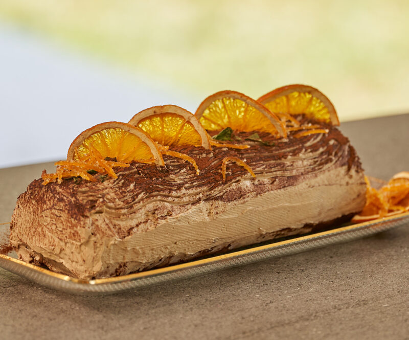 Fruitige buche met sinaasappel en munt