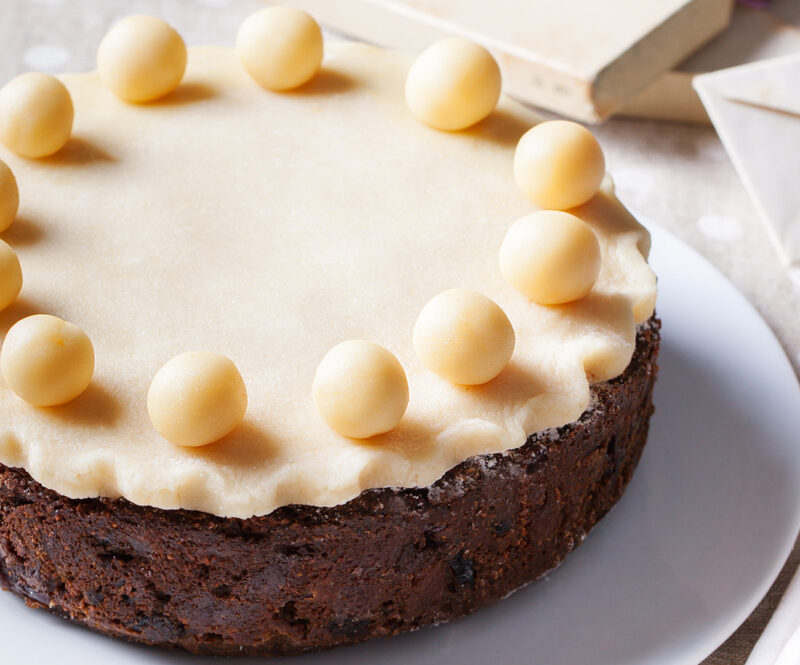 Een echte paastaart: Simnel cake