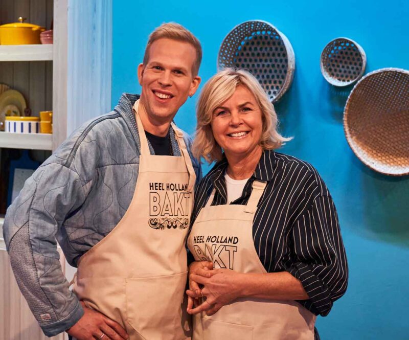 Irene Moors en Rick Paul van Mulligen maken Bossche bollen in Doorbakken